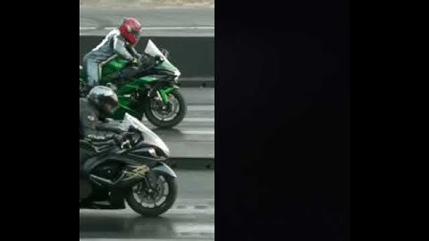 LiveSubsShowinรDUCATI141KDescriptionNinja H2 Sx close call in drag race in india #farazstunt