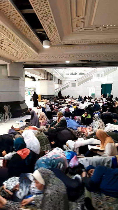 Women in I’tikaf at Masjid Al-Haram – A Rare and Powerful Experience! 🕋🤲