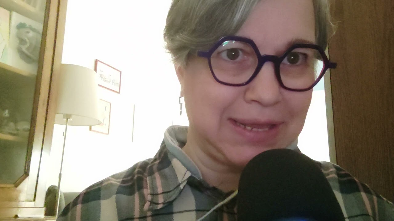 Asmr- trucco massaggio viso e pulizia e sopracciglia per laura