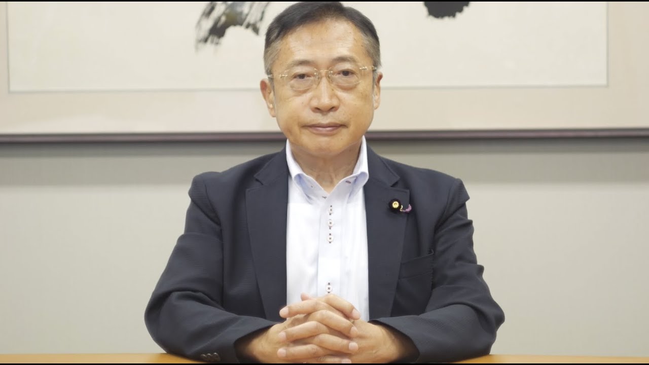 この度、政界を引退いたします。長い間お世話になりました。ありがとうございました。政治を諦めたわけではありませんので、情報発信は続けて参ります。よろしくお願い申し上げます。