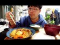【生配信】一人ぼっちで肉じゃがを作って食べるアラサー独身男子【さけるチーズ、コーヒーゼリー、バターアイス】