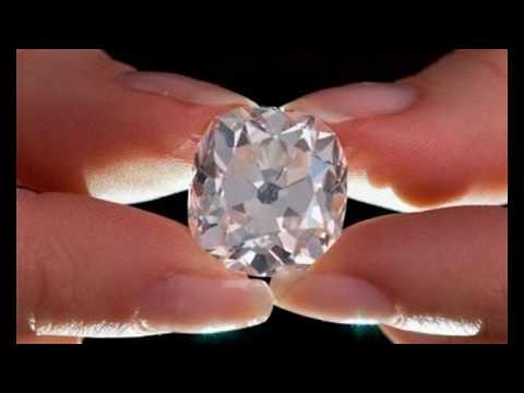 Video: Unaza Për Kujtesën: Muceniece Tregoi Një Unazë Diamanti Dhe Pajtuar Pajtimtarë