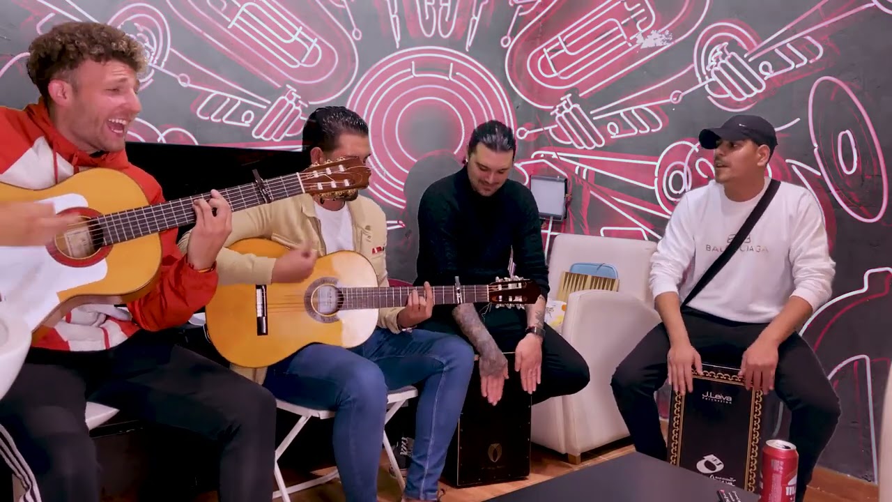 POPURRÍ DE RUMBAS FLAMENCAS / Cerrado por vacaciones y Son Caló