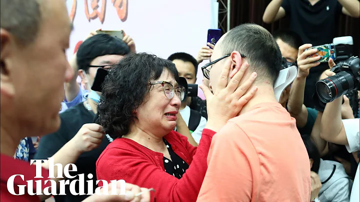 Chinese man reunited with parents 32 years after abduction as toddler - DayDayNews