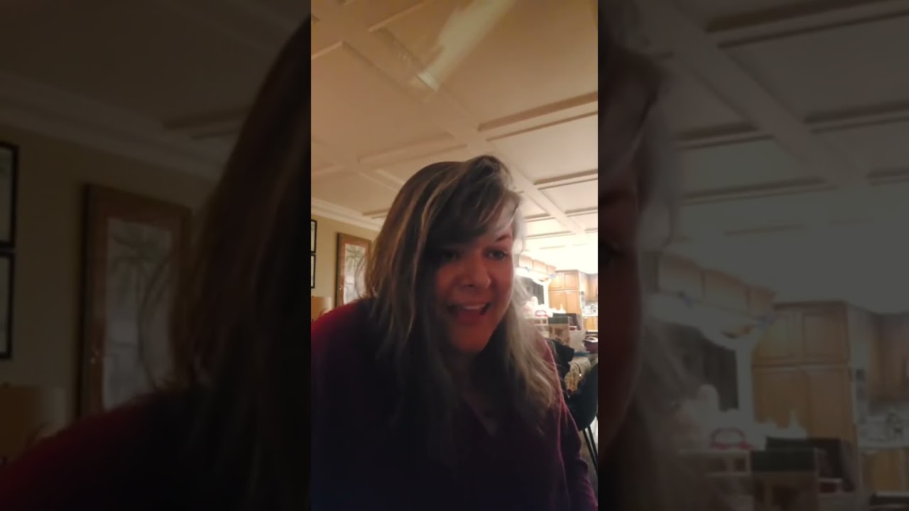 A little Christmas Lullaby for you tonight! Merry Christmas (This is my first time playing piano