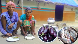 80years old grandma cooking SMALL FISH curry with BRINJAL || how to cook and eat Indian tribe family