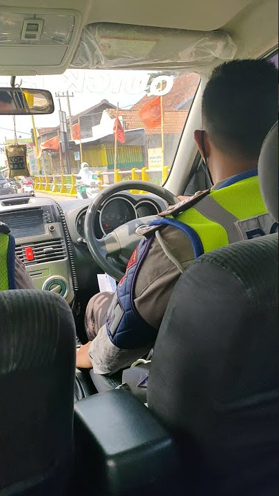 RASANYA NAIK MOBIL PATWAL POLISI !! SERU BANGET