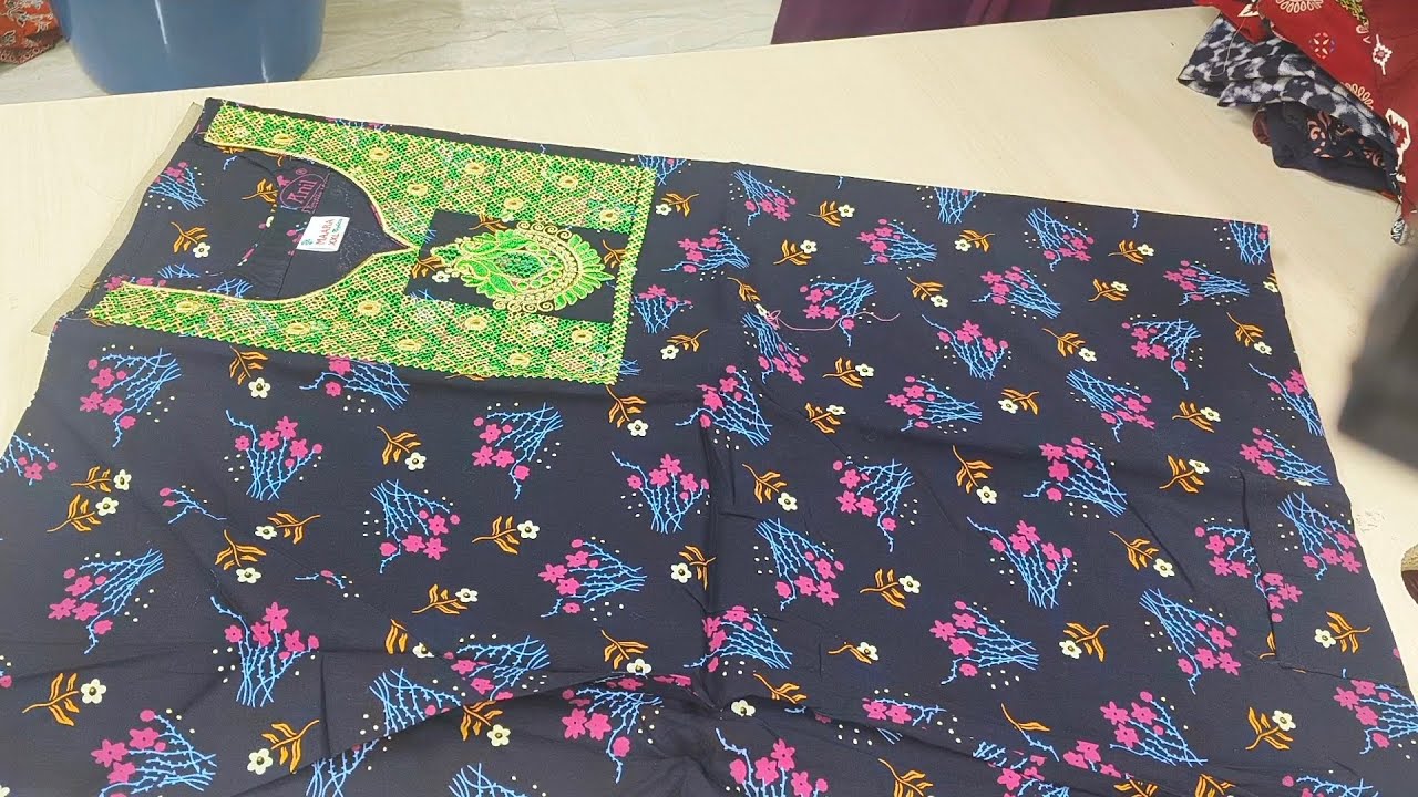 Комплекты одежды размеров XL, XXL, 3XL, коллекция ночных рубашек и хлопковые шали доступны по Wha...