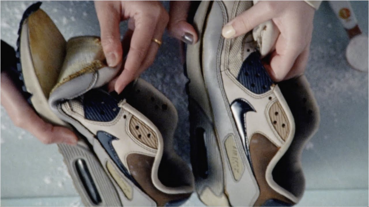 What type of glue does Nike use in their shoes? - Quora