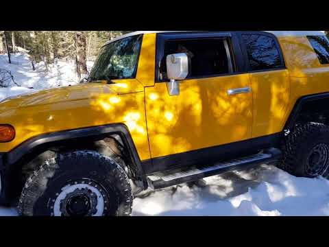 Toyota Fj Cruiser On 35 Tires With Bmc Body Mount Chop Youtube