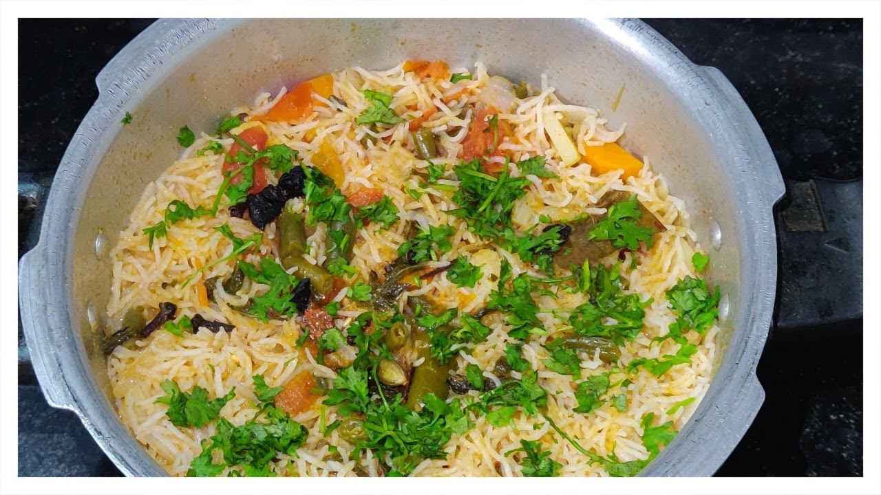 Veg Masala Rice !! Masala rice tiffin box recipe | Simple Masala Rice | Dakshin Foodz | Dakshin Food  - Tamil