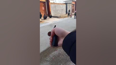每个男孩的童年都应该有一把左轮手枪