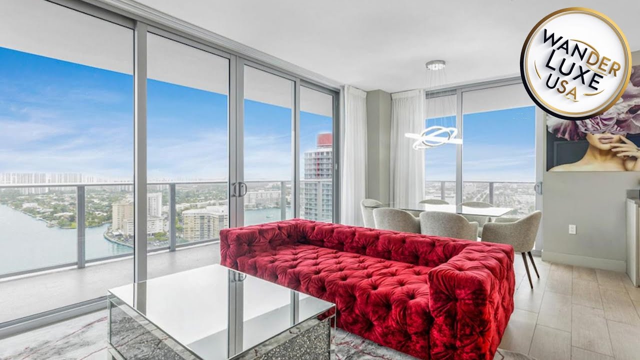 HYDE BEACH HOUSE THREE-BEDROOM, WATERFRONT, OCEAN AND INTERCOSTAL VIEW, ROOFTOP POOL, 5 MiN WALK TO