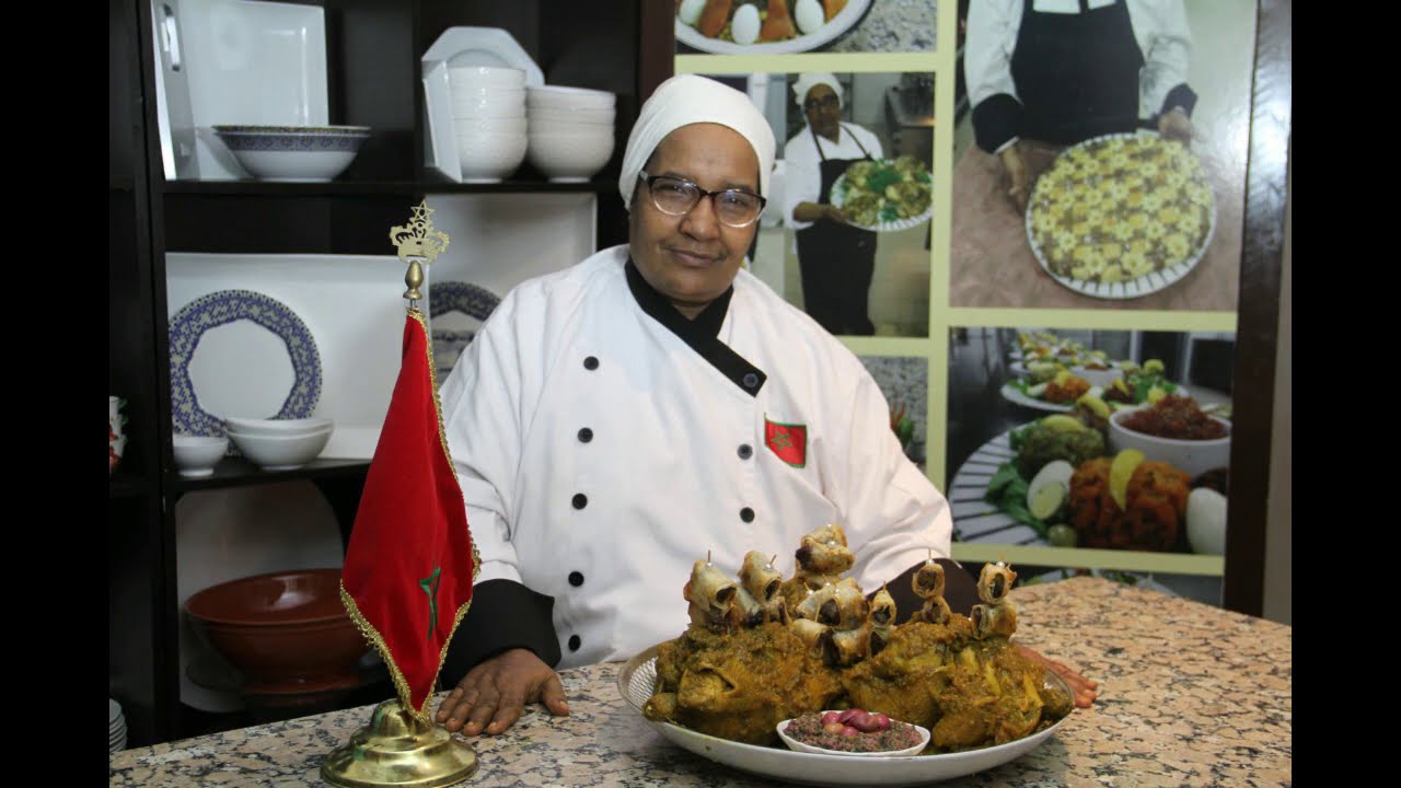 حلقة جديدة تلبيتا لطلب المتتبعين طريقة مي فاطمة لوصفة الدجاج البلدي مرفوق ببولفاف كبدة الدجاج