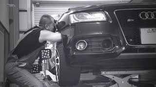 山梨ナンバーのAudi S5 ショッカーのキャンバー&キャスター調整