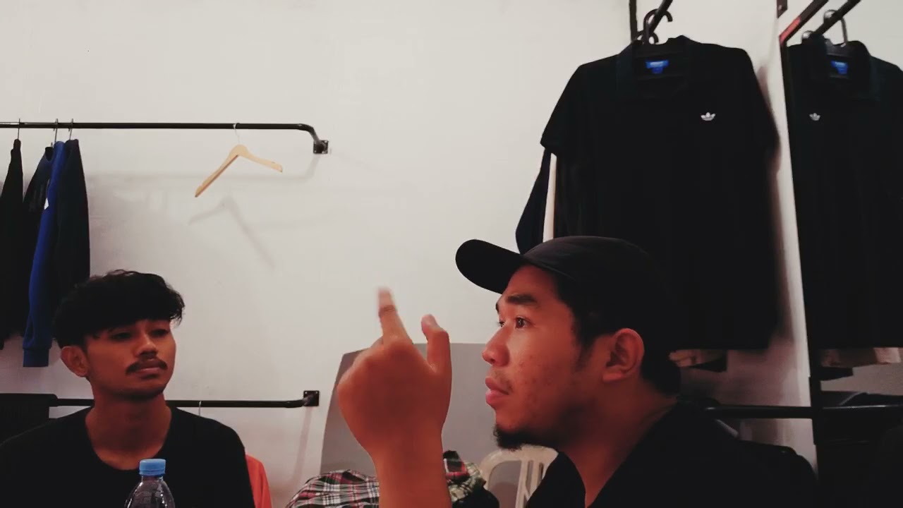 Usaha Baju Second Branded