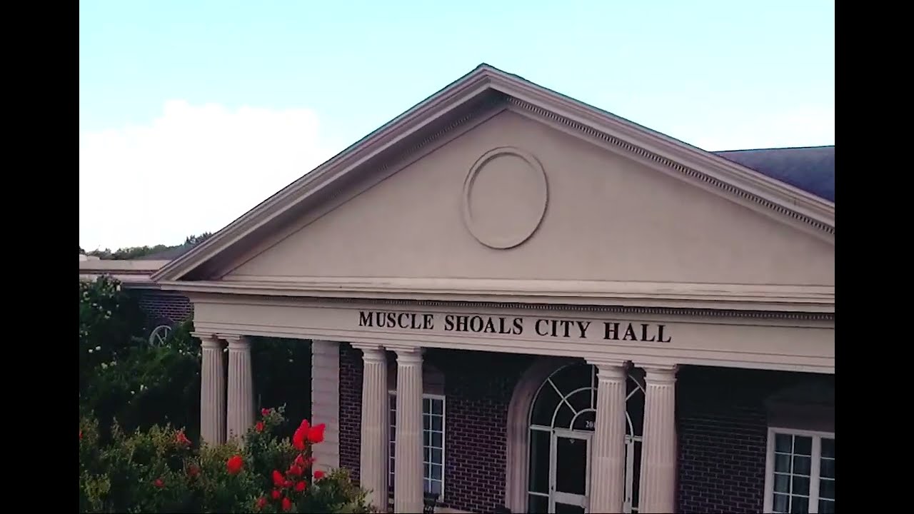 Muscle Shoals: Holiday Sanitation Schedule 2023