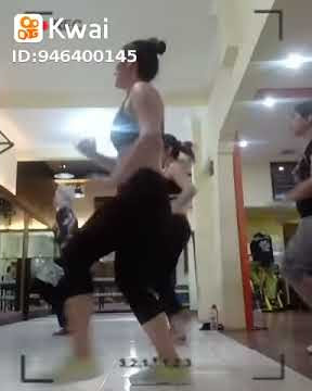 Senam Sexy Tante Ica