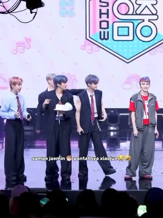 #wayv sengaja atau emang #xiaojun yang ga sadar sih? lucu bgt😭🤏🏻 #nctdream #bttf #bigbands #fyp