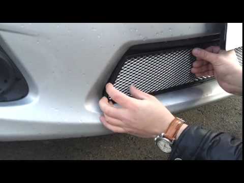 Установка защитной сетки радиатора для Toyota Corolla 2011 chrome Установка защитной сетки радиатора для Toyota Corolla 2011 chrome