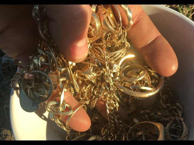 Make Money by Recycling Gold Buttons, Buckles and Cufflinks – America's  Best Gold Refiners