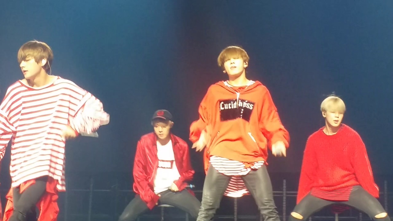 #gk -The Wings Tour BTS IN BRAZIL 2017- Save me (190317)