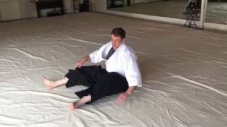 How to do a Aikido backward fall safely