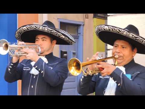 Vidéo: 7 Plats mexicains festifs pour célébrer le Mexique