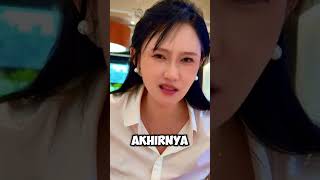 Mau Foto Cowok Ganteng, Tapi Justru Bikin Mama Ngambek