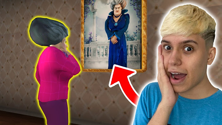 INVADI A CASA DA PROFESSORA ASSUSTADORA E CORTEI O VESTIDO DELA!! (Scary Teacher)