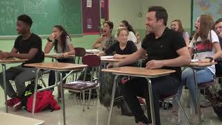 Jimmy Fallon and Kevin Hart Go Back to High School2