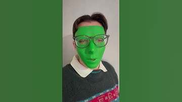 Reading the entire Shrek script 1 word per day #2413 “heads”