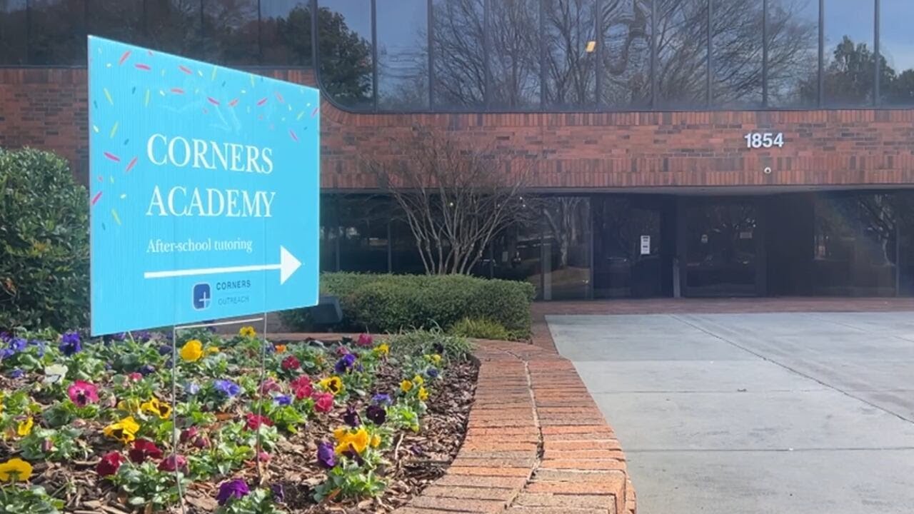 Corners Outreach tutoring duallanguage students, parents in