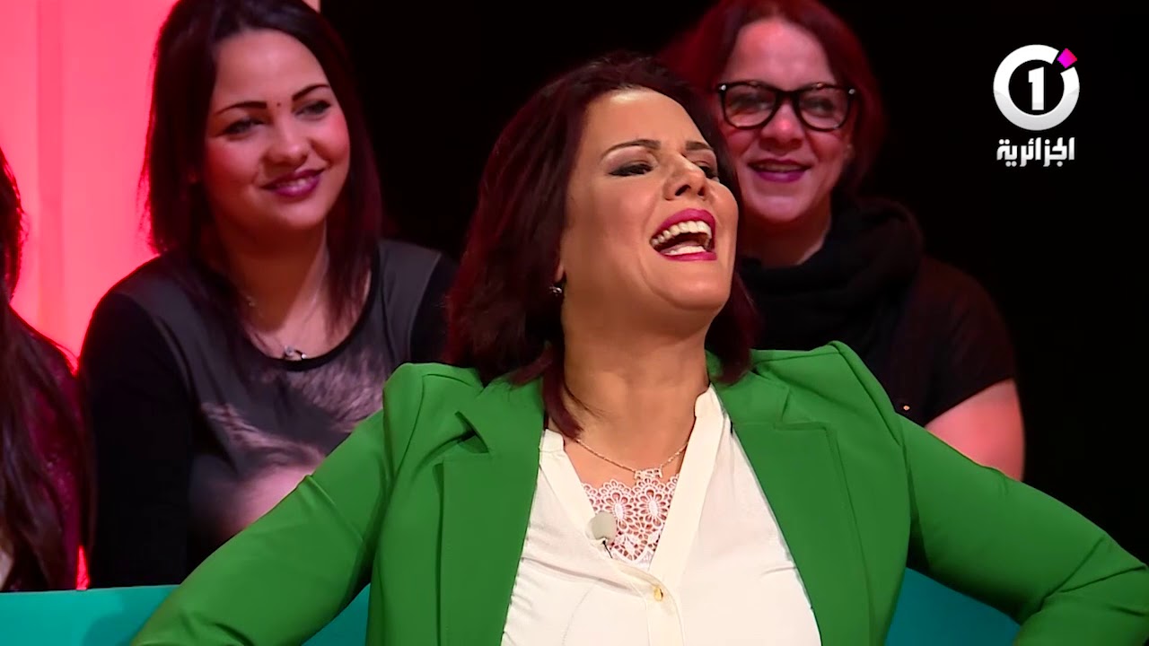 "بيتشيتشي" أصبح ملك التمنشير في حصة سوق النسا .. شوف ما قاله عن فيزية والحاجة توحة.