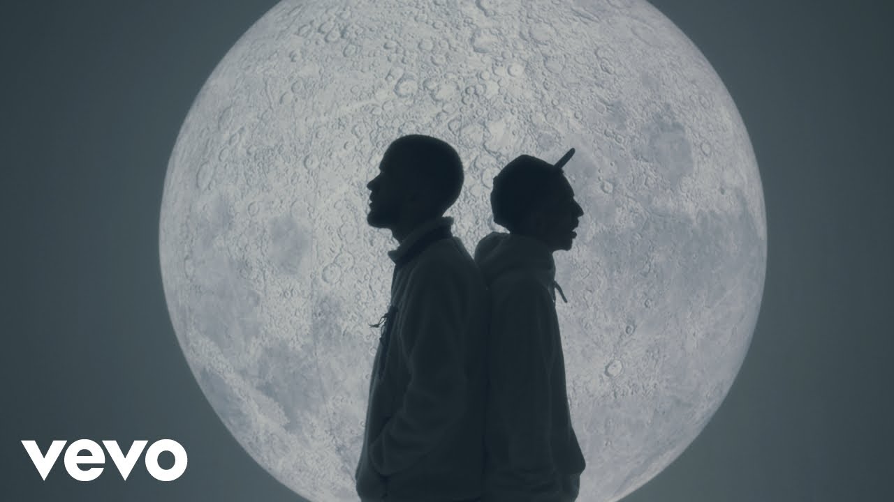 Bigflo  Oli   Sur la lune