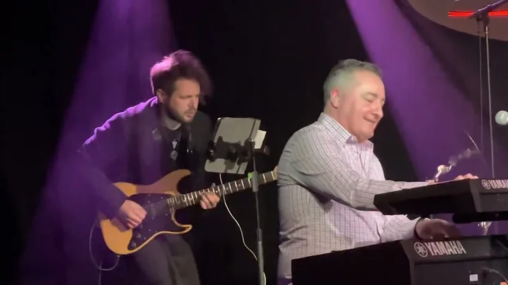 Suede - Marion Meadows & Alex Bugnon Live