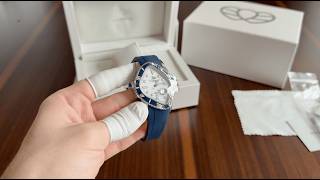 Crafted for Those Who Think Differently / Laarvee PEA001RS White Dial Blue Rubber Strap