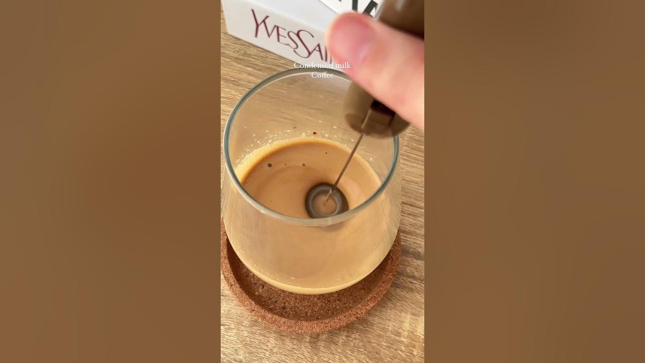 ES KOPI SUSU KENTAL MANIS TERFAVORIT! 😍☕ #shorts #coffee #icedcoffee #eskopisusu #kopisusu #viral