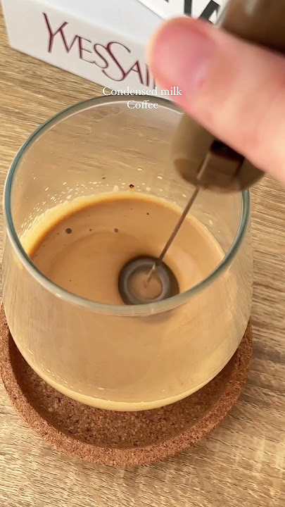 ES KOPI SUSU KENTAL MANIS TERFAVORIT! 😍☕ #shorts #coffee #icedcoffee #eskopisusu #kopisusu #viral