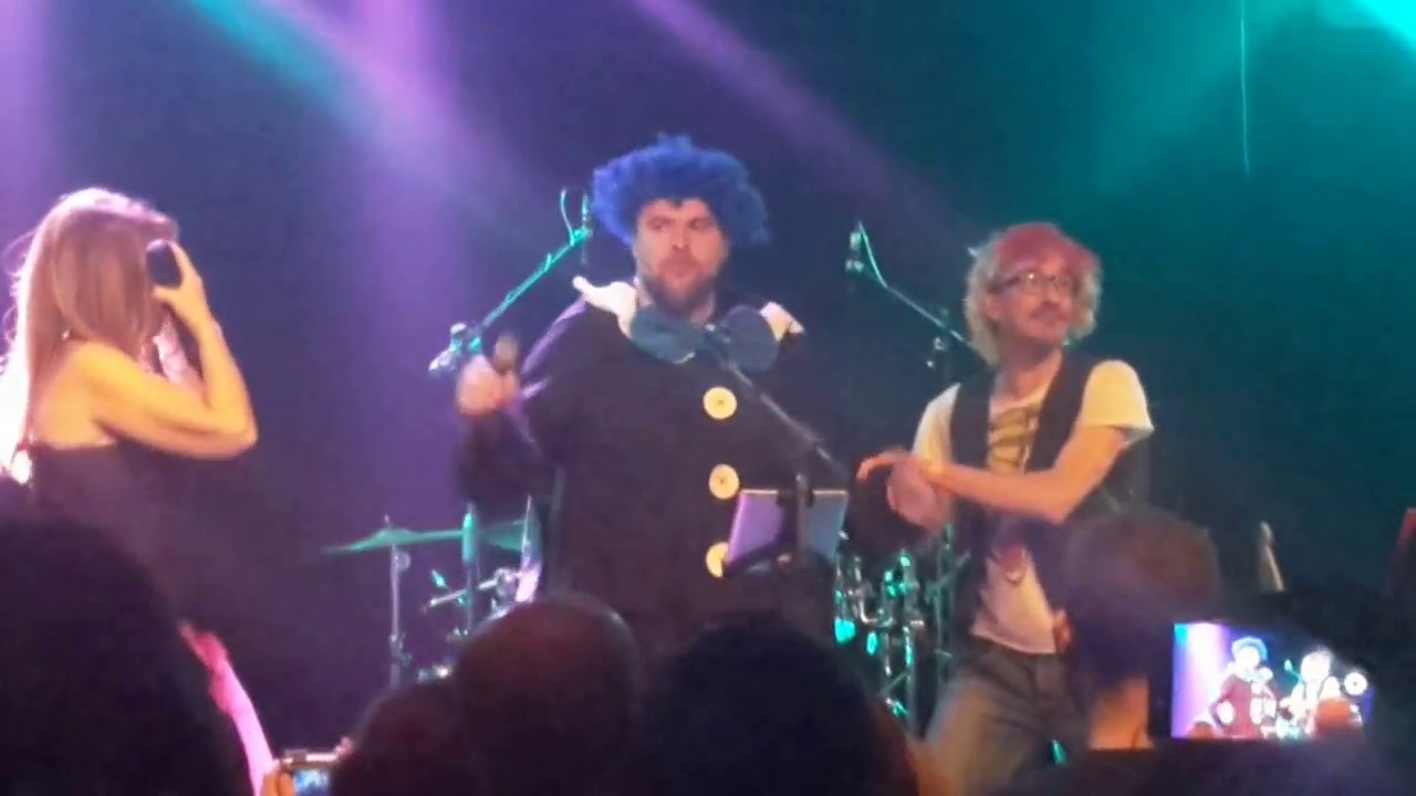 Cristina D'Avena e Gem Boy - Kiss me Licia+Piccoli Problemi di Cuore- live Latte Più (BS) 25/03/17