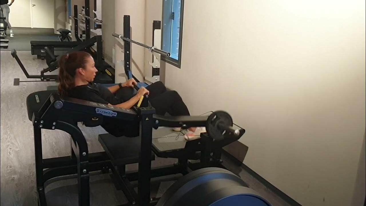 Hip Thrust Technogym YouTube