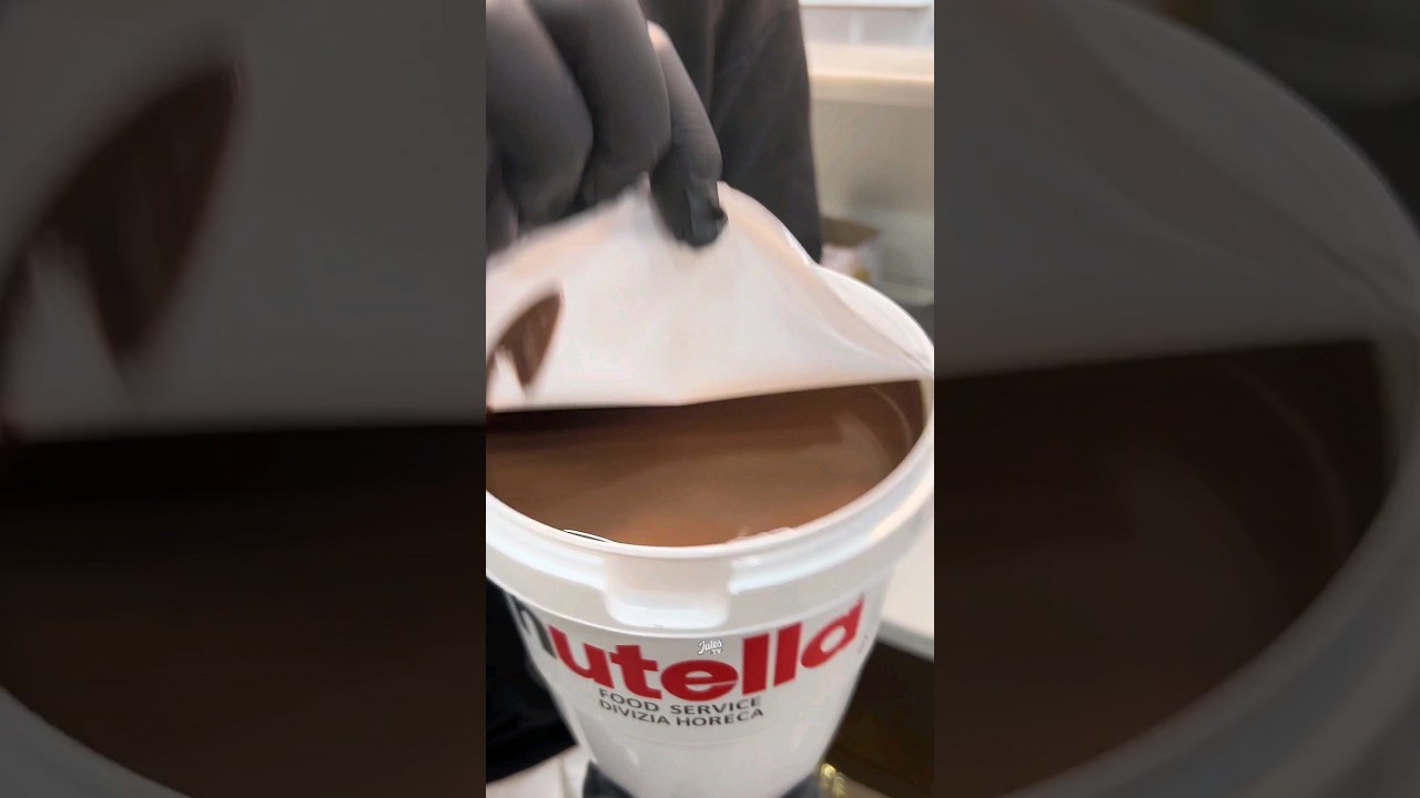 Tiny & Giant Nutella Chocolate Bucket