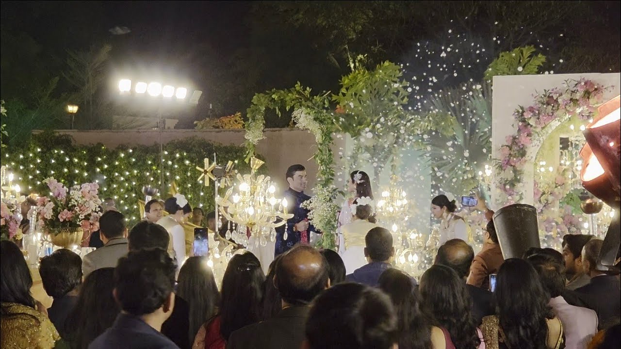 Bride & Groom ki Beautiful Entry 😍 | watch for end ✨️