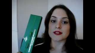 Last Minute Holiday Gift Guide- Part 2 with ideas up to £50
Please check out my blog: www.skindeepbeautyblog.com
Twitter: @Skindeepblogger
On my nails in this video: Nails Inc in Porchester Square
Gift Ideas:
Glossybox Subscription, from £27 + P&P for 3 months
Philosophy Amazing Grace 3 piece gift set, £35
Elemis Supreme Glow, £46.50
Espa Hot Chocolate Duo, £40
Marc Jacobs Dot Gift Set, £50
Aromatherapy Associates Ultimate Bath & Shower Collection, £50 Last Minute Holiday Gift Guide- Part 2 with ideas up to £50