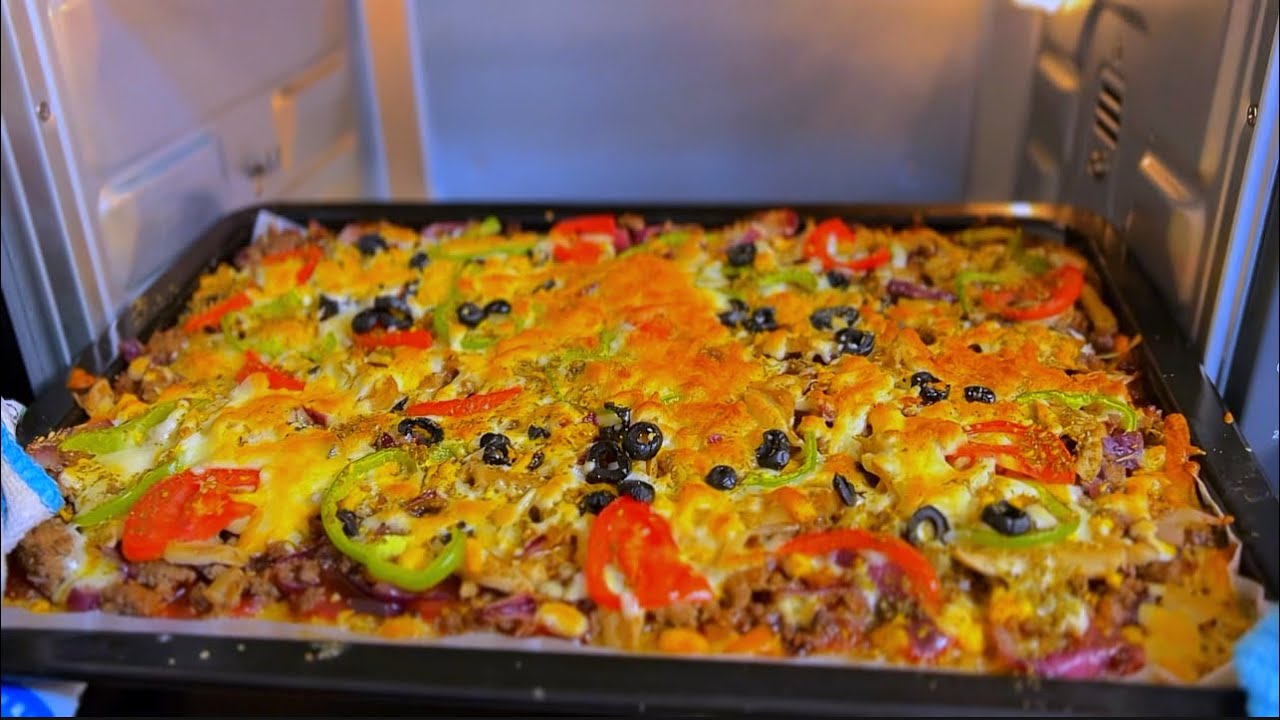 ‏عندج بطاطا وربع كيلو لحم تعال نسوي أطيب وجبة عشاء بيتزا بدون طحين ولا عجن ولا شي اقتصادية#غفران #ام