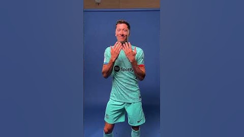 Thumbnail of LEWY’S MOVES look even better in the third kit 😍🕺