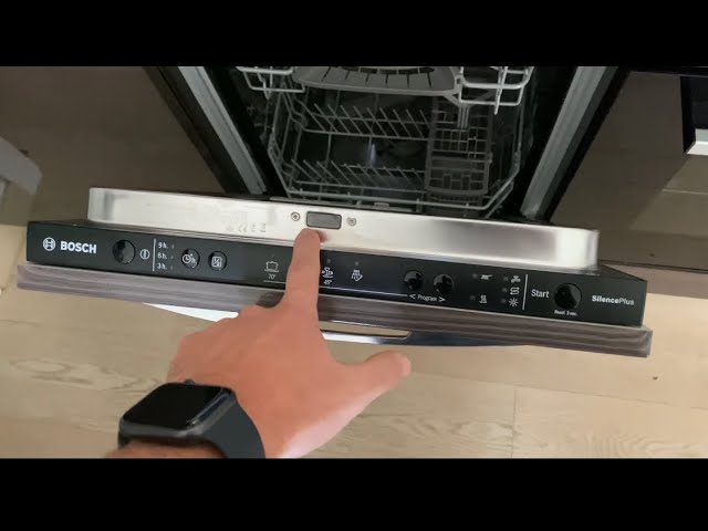 Come impostare il livello del sale e del brillantante in una lavastoviglie  BOSCH - YouTube