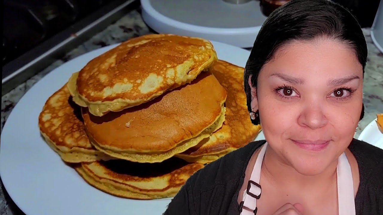 The banana pancakes you should make THIS weekend!