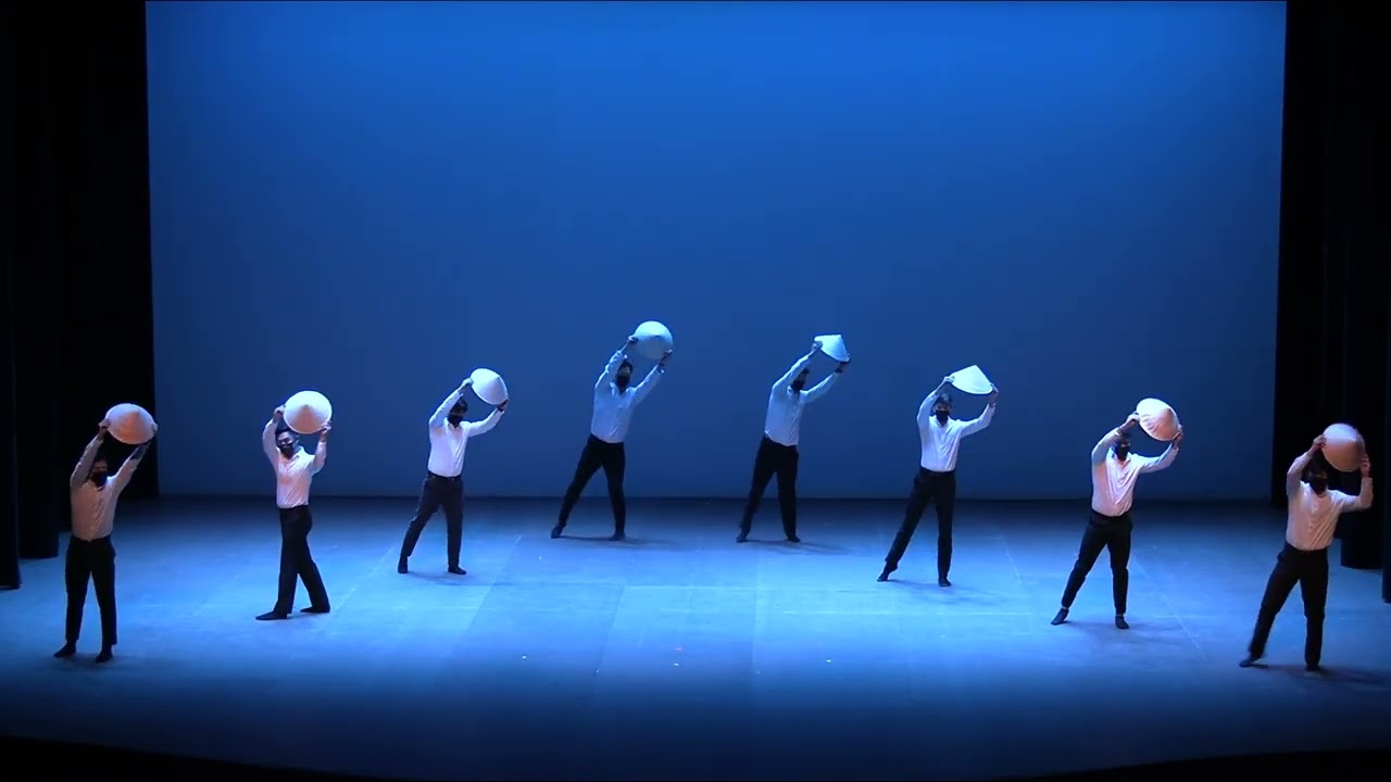 Đêm Việt Nam 2022 Guy Girl Traditional
