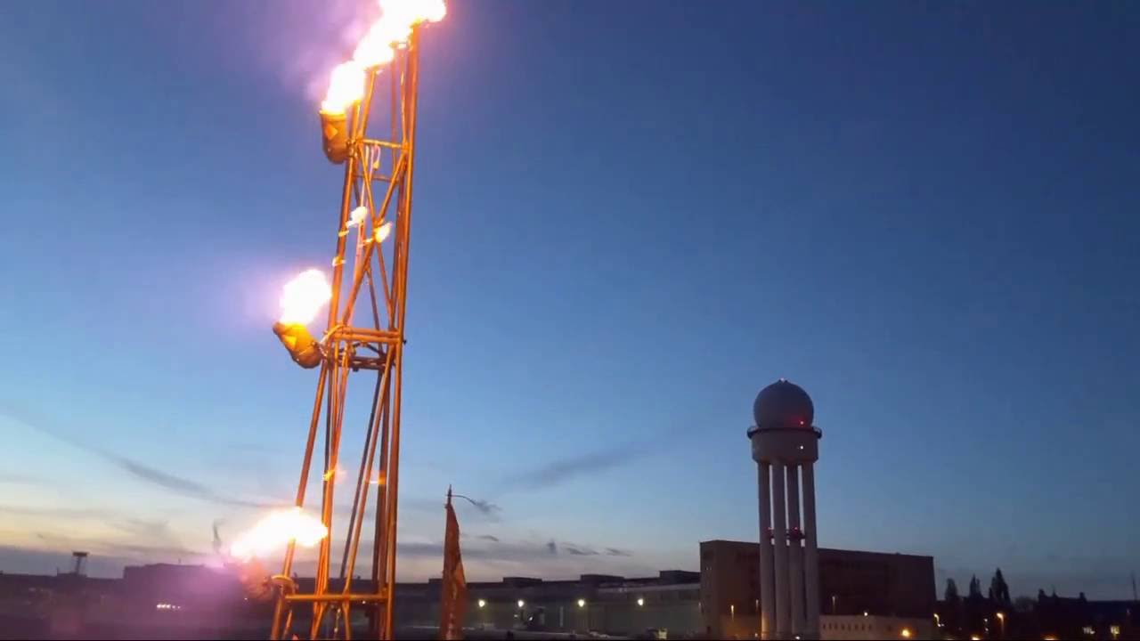 nuture  art -  fire show